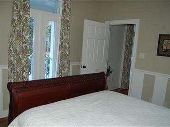 Tux Creek Inn Biloxi Ngoại thất bức ảnh